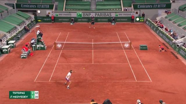 Les moments forts de la victoire de Tsitsipas face à Medvedev