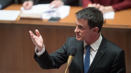 Valls "regrette profondément" L'abandon du projet de révision constitutionnelle et montre du doigt le Sénat