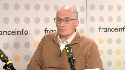 Vincent Jauvert, grand reporter, spécialiste des affaires de renseignement, le 28 février 2024. (FRANCEINFO / RADIO FRANCE)