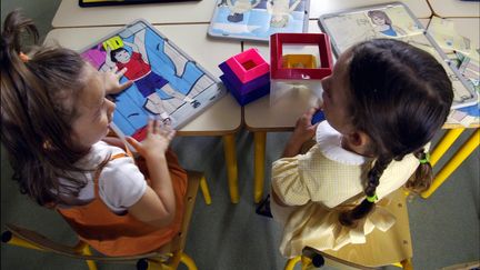 Des enfants dans une école de Nancy (Meurthe-et-Moselle), le 2 septembre 2005.&nbsp; (FRANCIS DEMANGE / GAMMA-RAPHO / AFP)