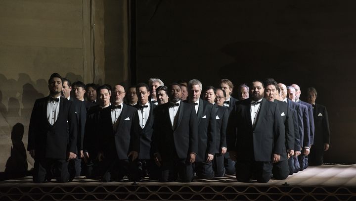 Scène de "Rigoletto" à l'Opéra Bastille, le 28 novembre 2024. (BENOITE FANTON / ONP)