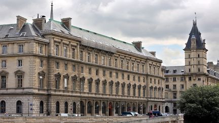 Le 36 quai des Orf&egrave;vres, si&egrave;ge historique de la police judiciaire est ouvert pour la premi&egrave;re fois au public pour les Journ&eacute;es du patrimoine, les 15 et 16 septembre 2012. (THOMAS SAMSON / AFP)