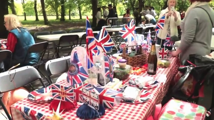 Couronnement de Charles III : des milliers de Britanniques participent au "Big Lunch" (France 2)