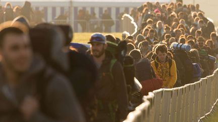 La foule se presse au festival de Glastonbury (Angleterre) qui ouvre ses portes (24 juin 2015)
 (LNP/REX Shutterstock/SIPA)