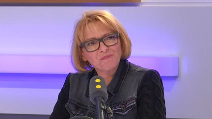 Florence Arnaiz-Maumé, déléguée générale du Synerpa, était l'invité de franceinfo jeudi 28 mars.&nbsp; (FRANCEINFO / RADIOFRANCE)