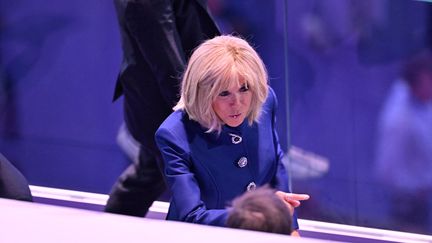 Brigitte Macron lors de la cérémonie de clôture des Jeux Paralympiques au Stade de France à Saint-Denis (Seine-Saint-Denis), le 8 septembre 2024. (MUSTAFA YALCIN / ANADOLU / AFP)