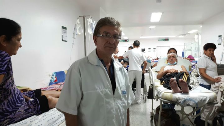 Le docteur&nbsp;Marco Fonseca, neurochirurgien à l'hôpital universitaire de&nbsp;Cúcuta Colombie).&nbsp; (BENJAMIN ILLY / RADIO FRANCE)