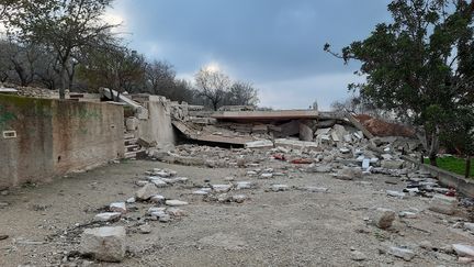 La maison de Saleh al-Arouri, le numéro 2 du Hamas tué par une frappe attribuée à Israël, a été détruite à Arura, sa ville d'origine en Cisjordanie. (WILLY MOREAU / RADIOFRANCE)