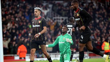 Les Lensois Facundo Medina, Brice Samba et Kevin Danso lors de la 5e journée de Ligue des champions contre Arsenal, à l'Emirates Stadium, le 29 novembre 2023. (MAXPPP)