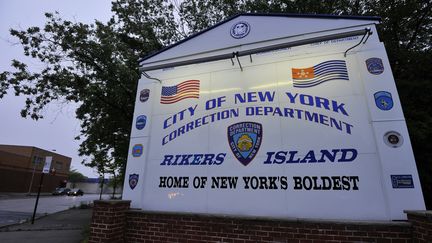 La prison géante de Rikers Island à New-York avait hébergé Dominique Strauss-Kahn en 2011. (15 mai 2011). (JEWEL SAMAD / AFP)