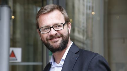 Le député européen de droite, Jérôme Lavrilleux, devant les locaux du parquet national financier, le 15 juin 2015. (THOMAS SAMSON / AFP)