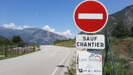 L'accès au tunnel de base, près de Saint-Jean-de-Maurienne. Juin 2023 (GILLES GALLINARO / RADIO FRANCE)