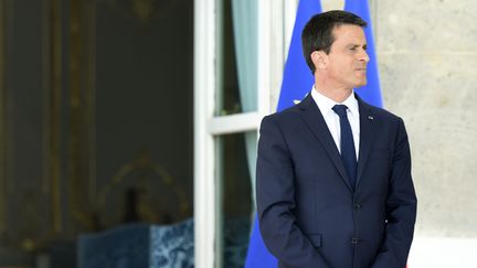 Le Premier ministre, Manuel Valls, le 13 juillet 2015 au minist&egrave;re de la D&eacute;fense &agrave; Paris. (ALAIN JOCARD / AFP)