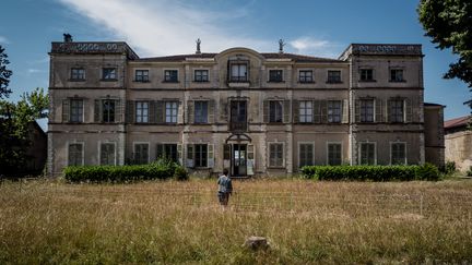 Le "château" à Saint-Maurice-de-Rémens (Ain) où Antoine de Saint-Exupéry passa des vacances durant l'enfance. Photo prise le 26 juin 2020. (JEFF PACHOUD / AFP)