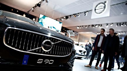 Un modèle de Volvo exposé au&nbsp;Salon de l'automobile&nbsp;de Bruxelles (Belgique), le 22&nbsp;janvier 2017.&nbsp; (ALEXANDROS MICHAILIDIS / SOOC / AFP)