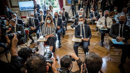 Gérald Darmanin, ministre de l'Intérieur, et Marlène Schiappa, ministre déléguée chargée de la citoyenneté, place Beauvau, en aôut 2020. (ARTHUR NICHOLAS ORCHARD / HANS LUCAS VIA AFP)