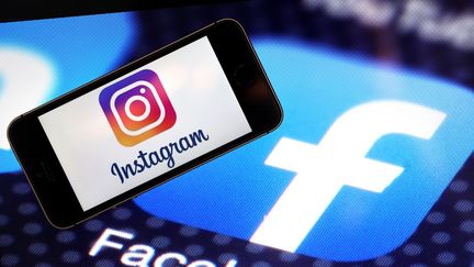 Les vingt premiers membres du&nbsp;conseil de surveillance qui statuera sur les contenus à autoriser ou à supprimer sur Facebook et Instagram sont connus depuis le 6 mai 2020. (NEVZAT YILDIRIM / ANADOLU AGENCY)