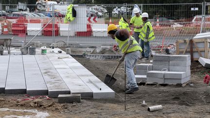 Le secteur de la construction regroupe à lui seul 43,7% du nombre total de détachements en Europe.&nbsp; (JACQUES DEMARTHON / AFP)