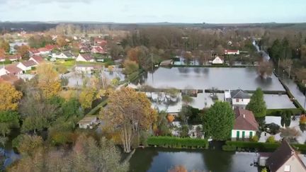 Inondations dans le Pas-de-Calais : des villages toujours sous les eaux (France 2)