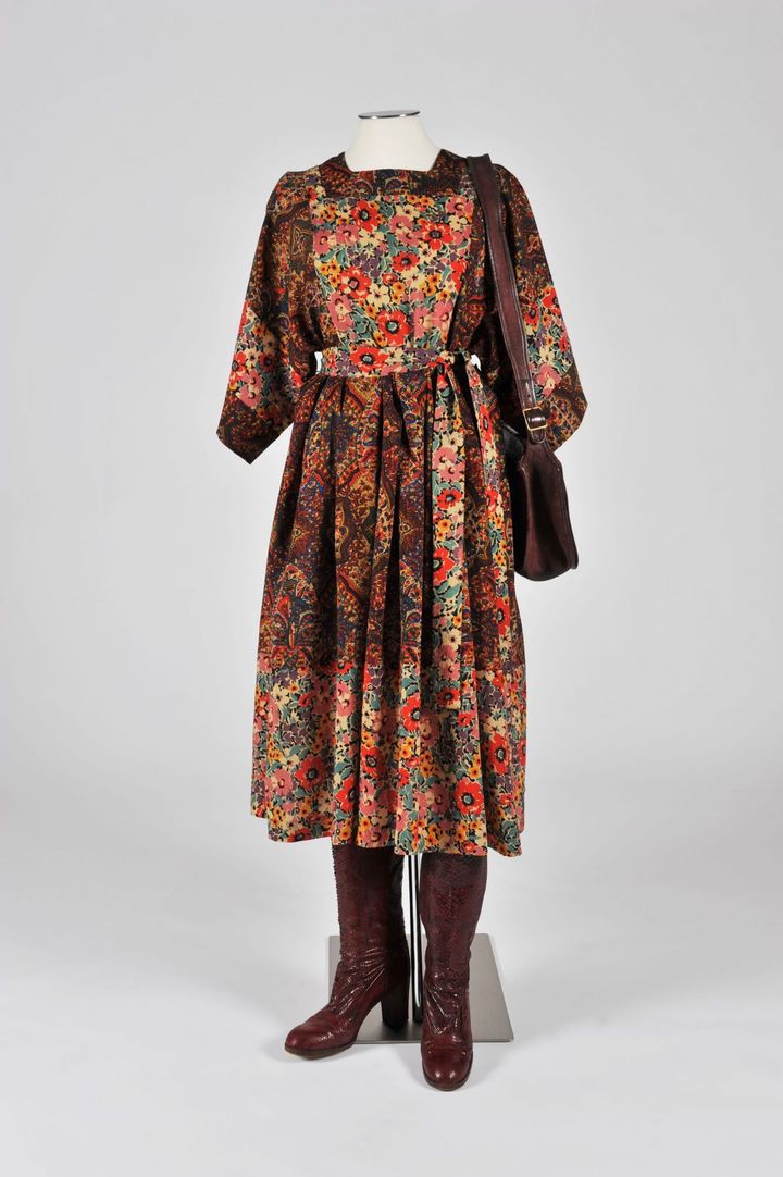 Expo : "Seventies, chacun ses audaces", une robe hippies
 (Musée du costume et de la dentelle de Bruxelles)