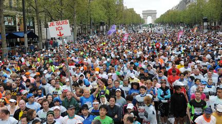 Marathon de Paris 2012. (NATHANAEL CHARBONNIER / RADIO FRANCE)