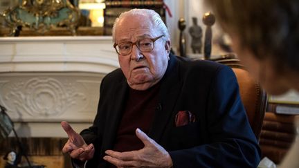 Jean-Marie Le Pen, fondateur du Front national, à Saint-Cloud (Hauts-de-Seine), le 9 janvier 2019. (CHRISTOPHE ARCHAMBAULT / AFP)