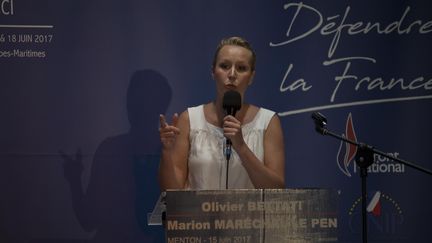 Marion Maréchal Le Pen lors d'un meeting à Menton, dans les Alpes-maritimes, pour soutenir le candidat FN, Olivier Bettati aux législatives en juin 2017. (MAXPPP)