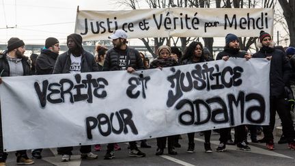 Une manifestation afin de réclamer "vérité et justice" pour Adama Traoré, en présence de sa famille, à Lyon le 22 janvier 2017.&nbsp; (?NICOLAS LIPONNE/WOSTOK PRESS / MAXPPP)