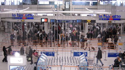 &nbsp; (Les courts et moyens-courriers pourraient être impactés - ici le hall de départ d'Orly-Ouest © RF)