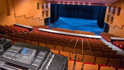 Illustration&nbsp;d'une salle de spectacle, La Baleine à Onet-le-Château dans l'Aveyron, le 23 juillet 2020. (C?DRIC MERAVILLES                                               / MAXPPP)