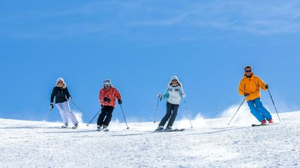 Grand format : skier sur les vertigineuses pentes du Caucase