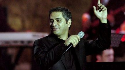 Le chanteur Fadel Chaker au festival de Carthage, en Tunisie, en août 2007. (AFP/ Fethi Belaid )