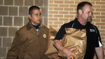 George Zimmerman sort libre de la prison de Sanford, en Floride (Etats-Unis), le 22 avril 2012. (DAVID MANNING / REUTERS)