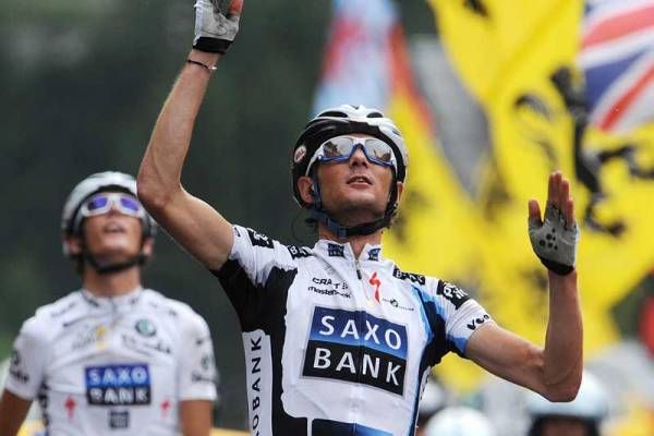 Frank Schleck s'impose devant son frère et Contador au Grand-Bornand.