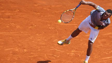 Le N.1 français Jo-Wilfried Tsonga sur la terre-battue