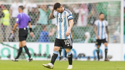 Lionel Messi lors du match de Coupe du monde entre l'Argentine et l'Arabie saoudite, à Lusail, au Qatar, le 22 novembre 2022. (FOTO OLIMPIK / NURPHOTO / AFP)