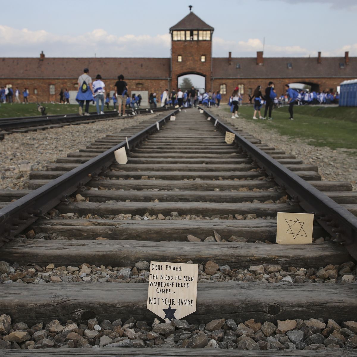 41 Des Americains Ne Savent Pas Ce Qu Est Auschwitz Selon Un Sondage