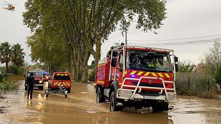 Des équipes de secours à&nbsp;Villeneuve-les-Béziers (Hérault), le 23 octobre 2019. (AFP PHOTO / SECURITE CIVILE / SDIS34)