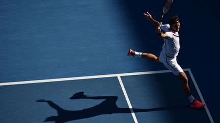 Roger Federer poursuit son sans-faute à Melbourne (PETER PARKS / AFP)