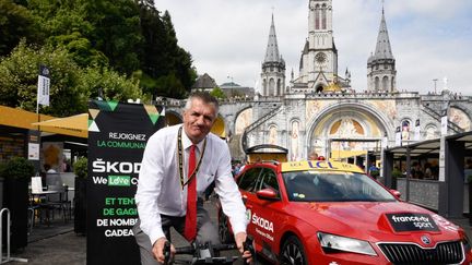 Jean Lassalle à Lourdes sur le Tour de France 2018. (LAURENT FERRIERE / HANS LUCAS)