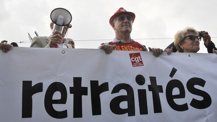 Le 30 septembre 2014, manifestation de retrait&eacute;s &agrave; Paris (CITIZENSIDE/YANN KORBI / AFP)