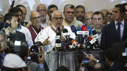 Le Premier ministre marocain,&nbsp;Abdelilah Benkirane, lors d'une conférence de presse après l'annonce des premiers résultats des élections législatives, le 7 octobre 2016. (FADEL SENNA / AFP)