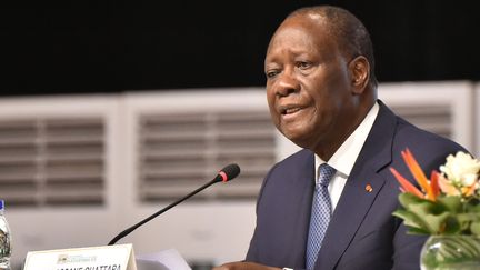 Le président ivoirien Alassane Ouattara s'adresse au conseil politique de son parti, le 29 juillet 2020 à Abidjan. (SIA KAMBOU / AFP)