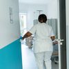 A caregiver in a hospital in Bry-sur-Marne (Val-de-Marne), June 23, 2023. (ALINE MORCILLO / HANS LUCAS / AFP)