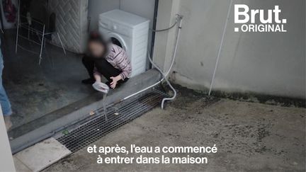 Ils profitent de la précarité d'étudiants étrangers pour les loger dans des conditions insalubres. Cafards, inondations... Brut a visité les minuscules "appartements" qui leur sont loués dans le sous-sol d'une maison de marchands de sommeil.