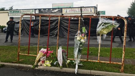 Voiture bélier aux Sept-Sorts : un hommage rendu à Angela