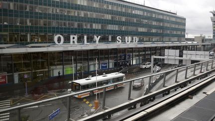  (Les trois djihadistes présumés ont été arrêtés à leur descente d'avion à l'aéroport d'Orly © MaxPPP)