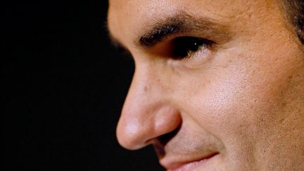 Roger Federer après un match à Malakoff,&nbsp;en banlieue parisienne, le 23 mai 2013. (KENZO TRIBOUILLARD / AFP)