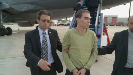 Luka Rocco Magnotta &agrave; son arriv&eacute;e au Canada, le 18 juin 2012. (SERVICE DE POLICE DE LA VILLE DE MONTREAL / AFP)