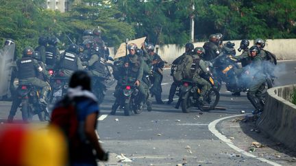 Des militaires attaqués au Venezuela